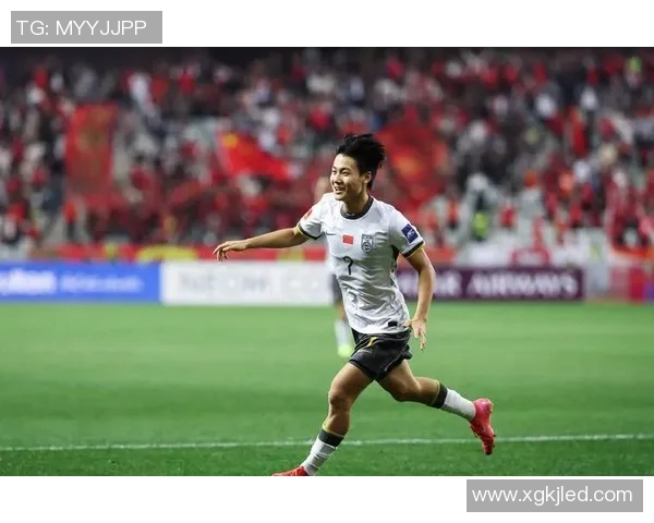 中国血统的足球明星们如何在国际舞台上展现才华与文化传承