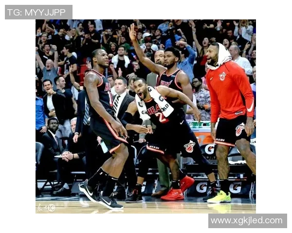 怀特塞德与格林的对决分析：谁能在赛场上占据优势