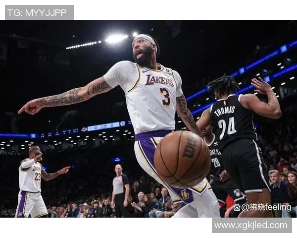 浓眉领衔湖人对决火箭精彩集锦回顾与分析 浓眉领衔湖人对决火箭精彩集锦回顾与分析